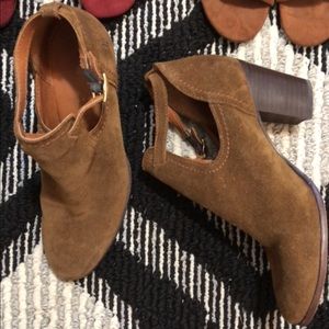 Frye heels worn a few times very comfortable